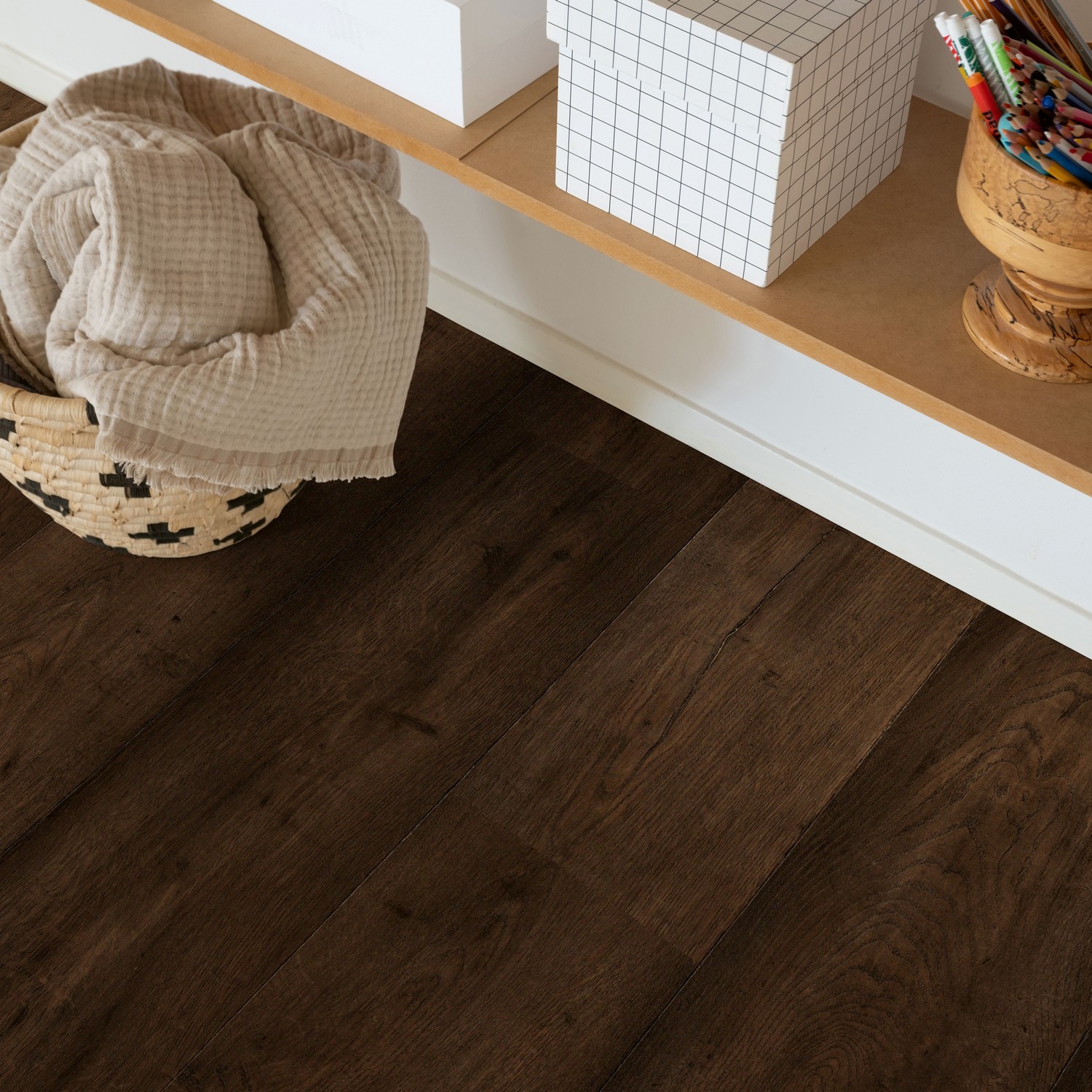 Laminatgolv Lillehammer MATURE BROWN OAK Living Expression