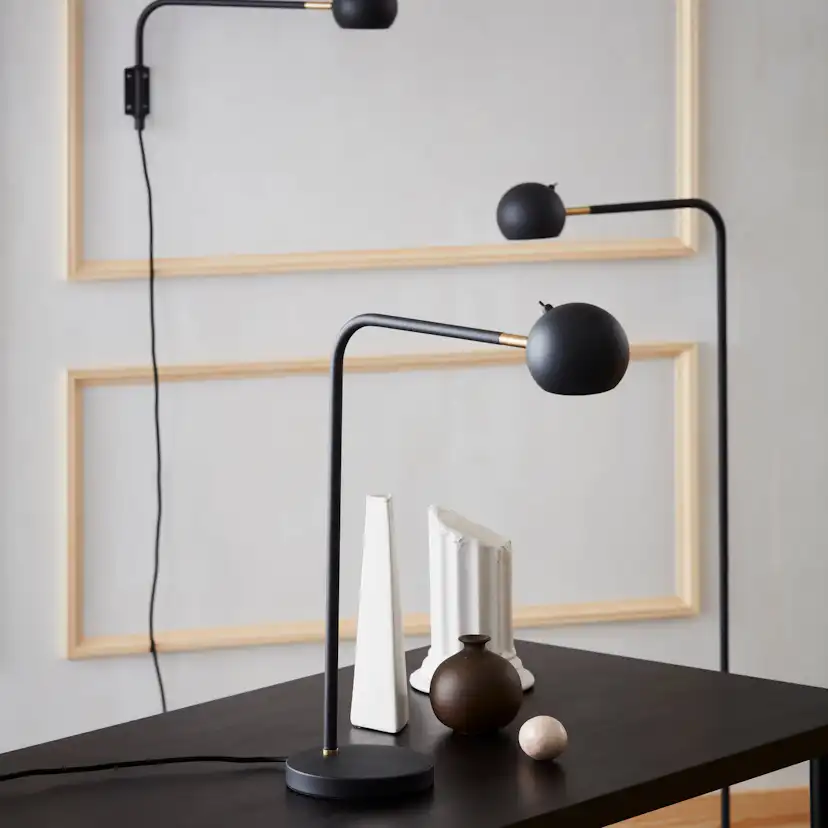 YES! golvlampa Svart