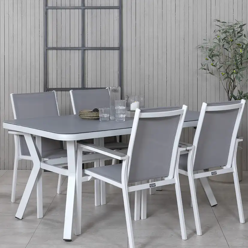 Matgrupp Venture Home Vyn med 4 Parma Matstolar