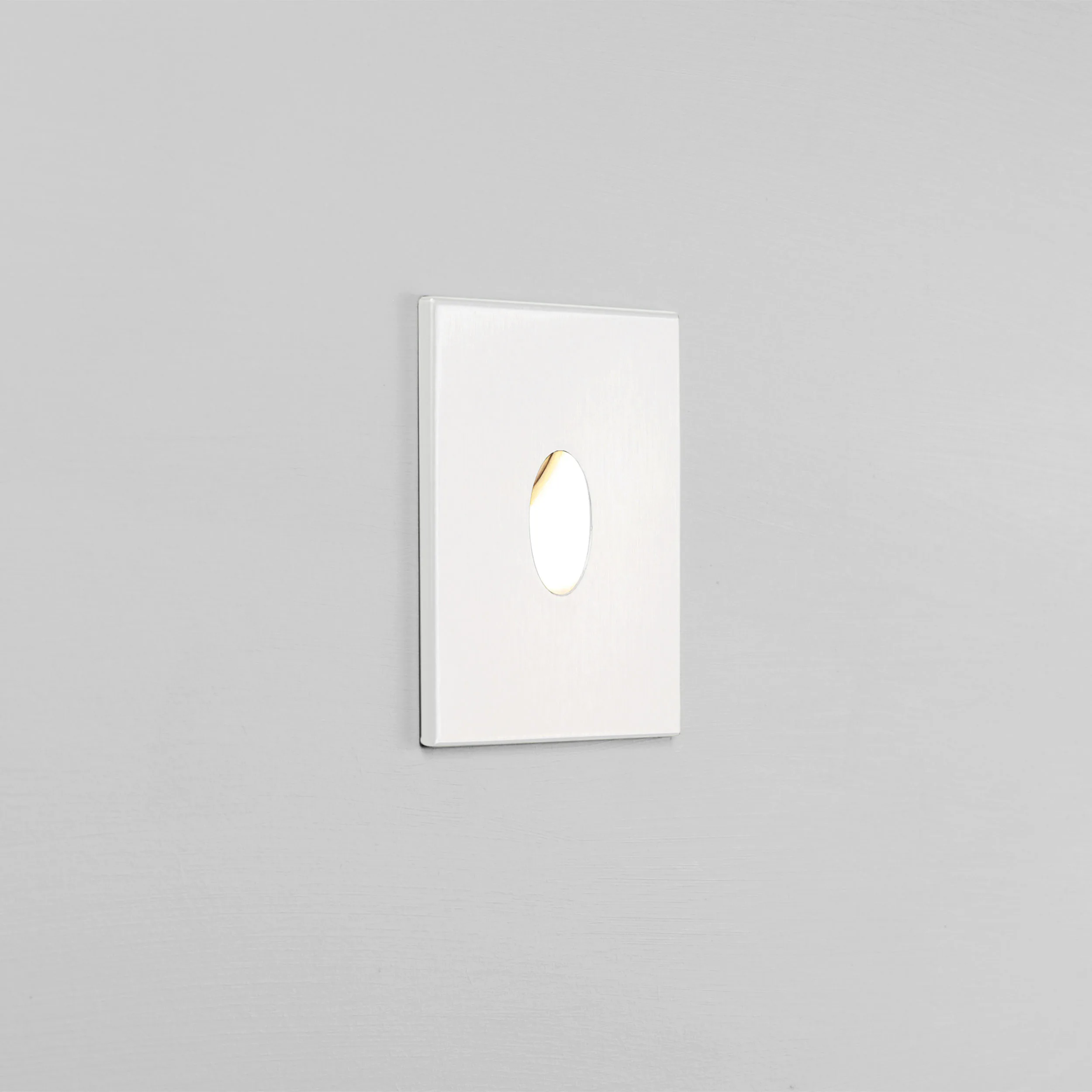 Vägglampa Astro Tango