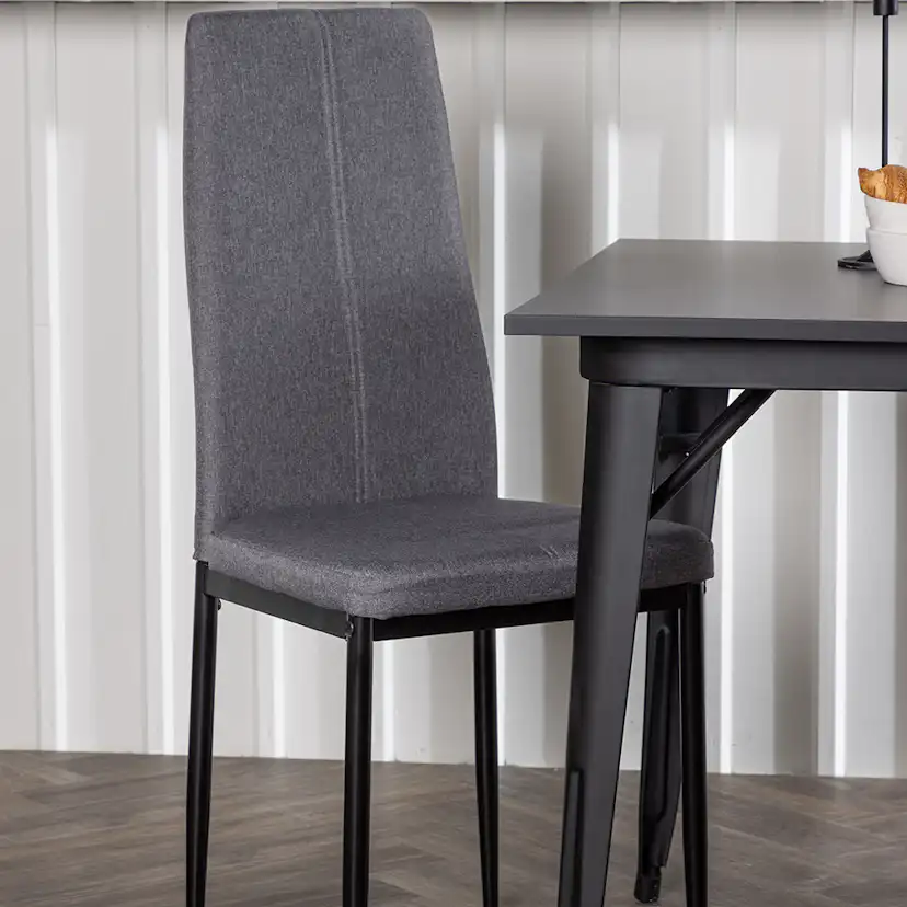 Matgrupp Venture Home Tempe med 2 st Petra stolar