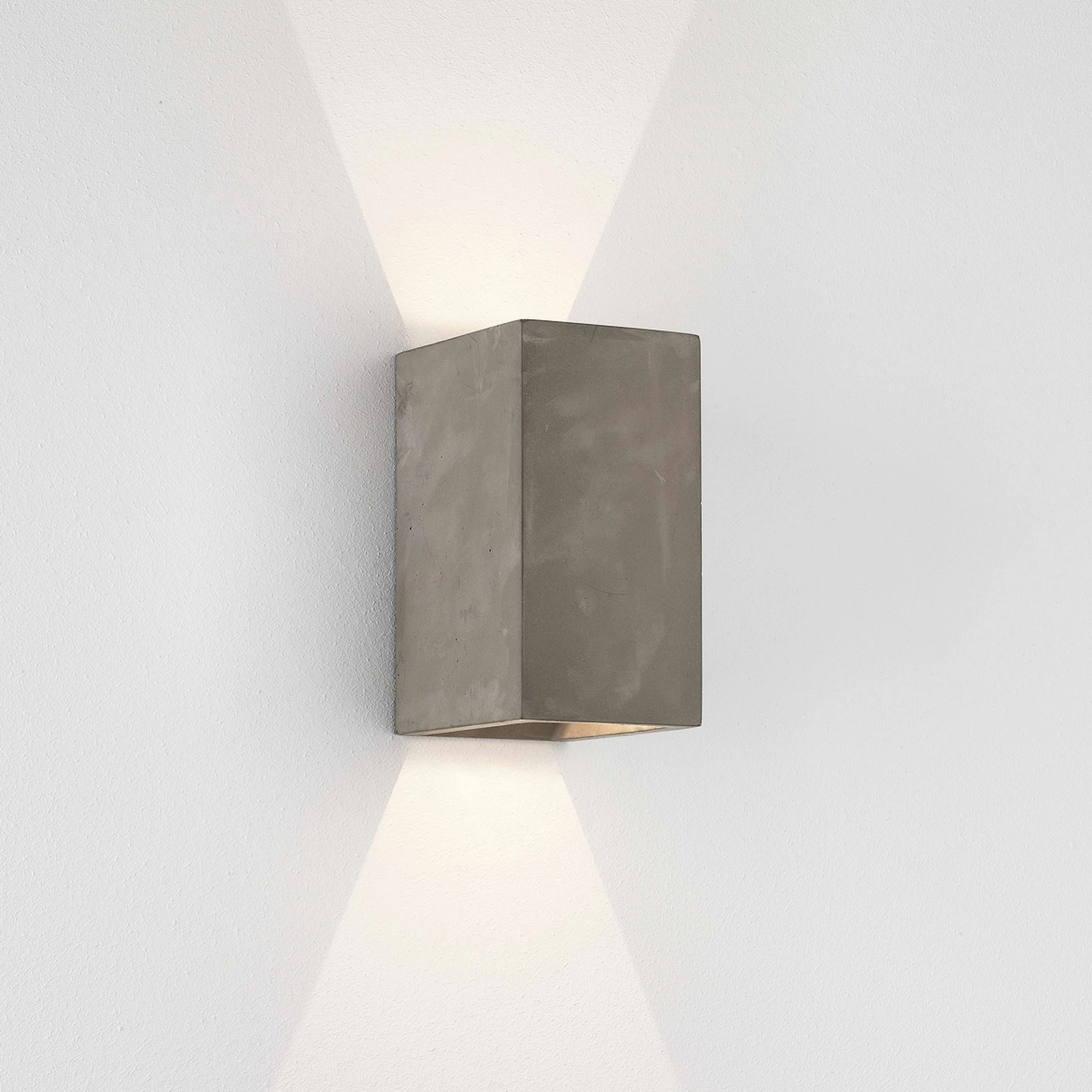 Vägglampa Astro Oslo 160