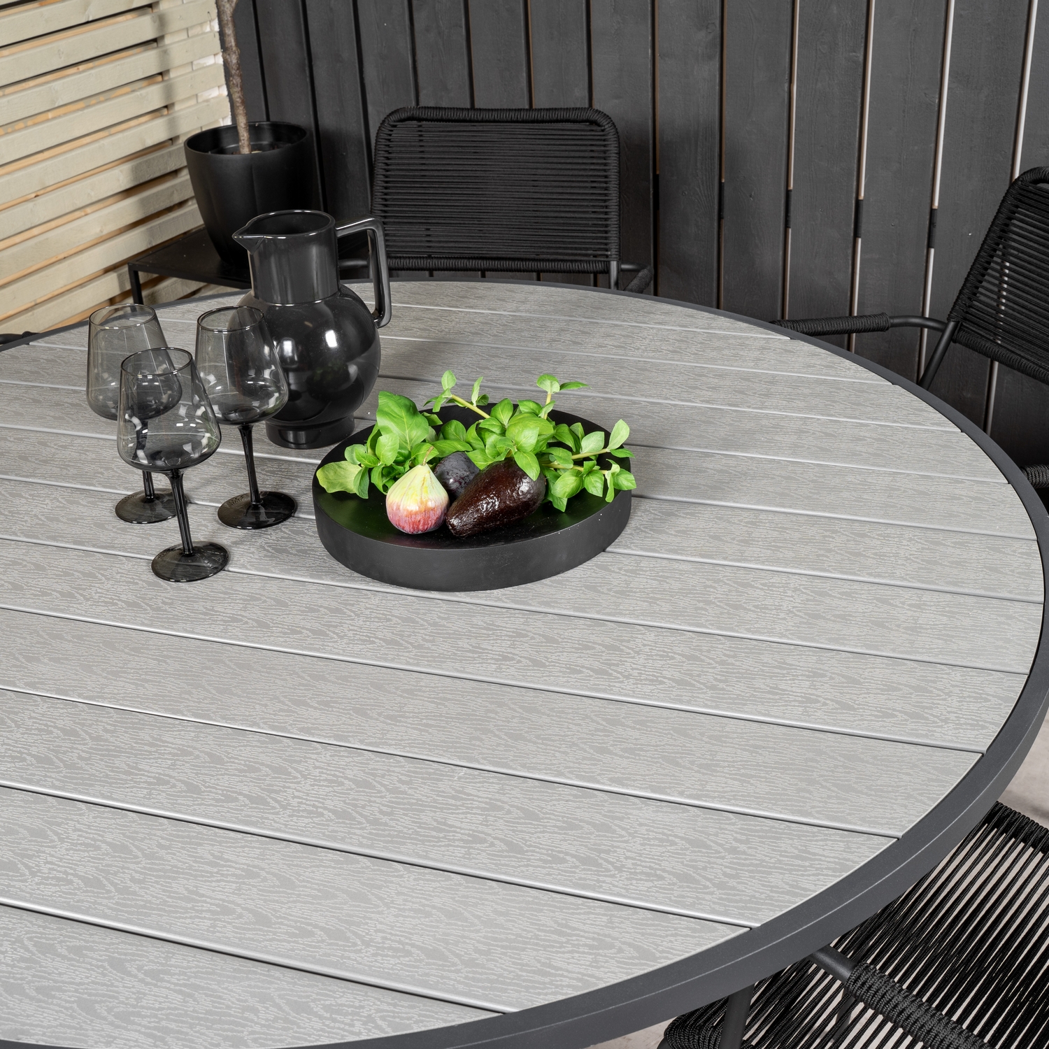 Matgrupp Venture Home Pincy Ø140 med 6 Leon Karmstolar