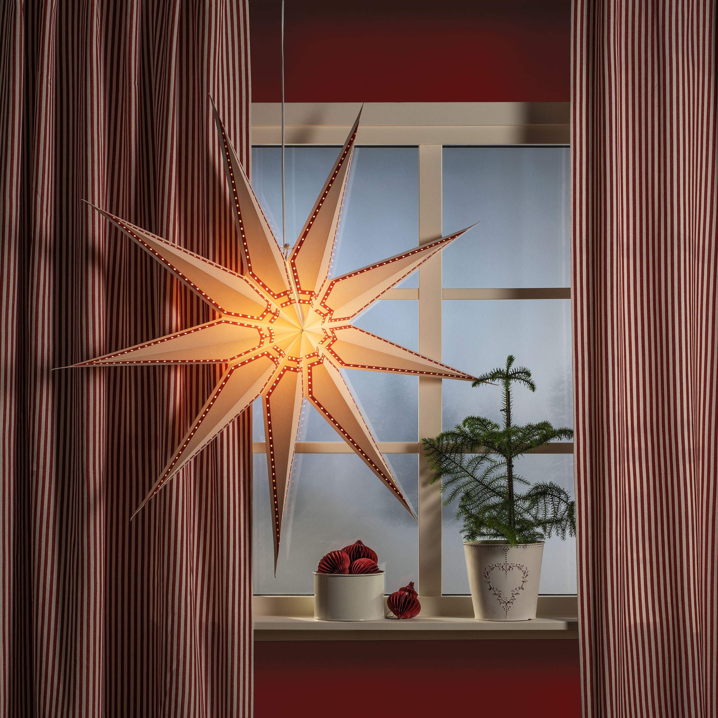 Adventsstjärna Gnosjö Konstsmide Rödmönstrad 115 cm