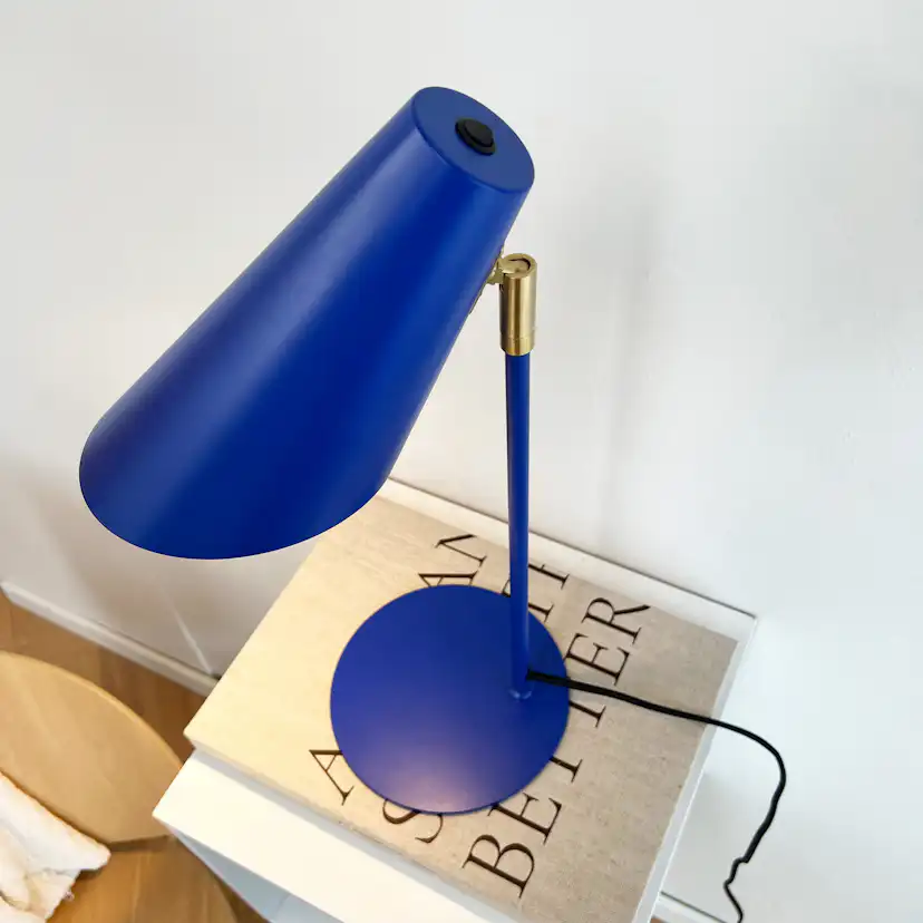 Bordslampa Dyberg Larsen Cale