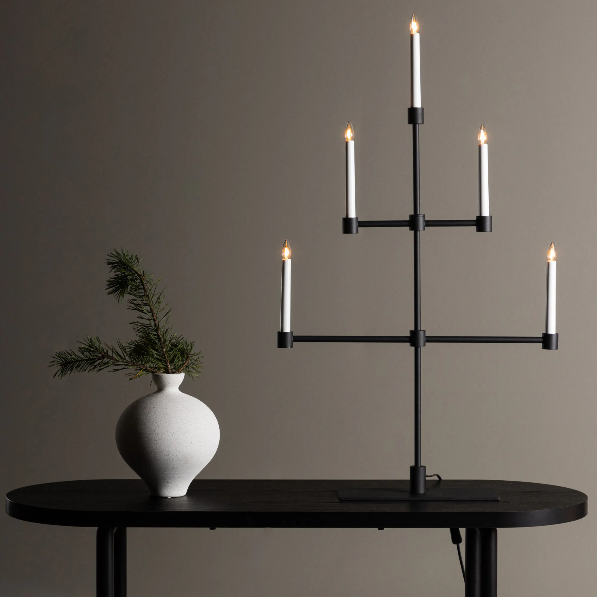 Avoriaz Table Lamp - Matt Black / Metal Svart