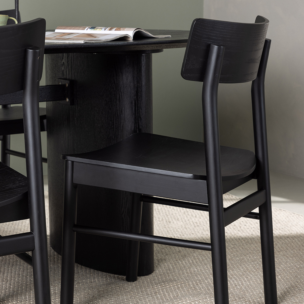 Matgrupp Venture Home Isolde med 4 st Montros stolar