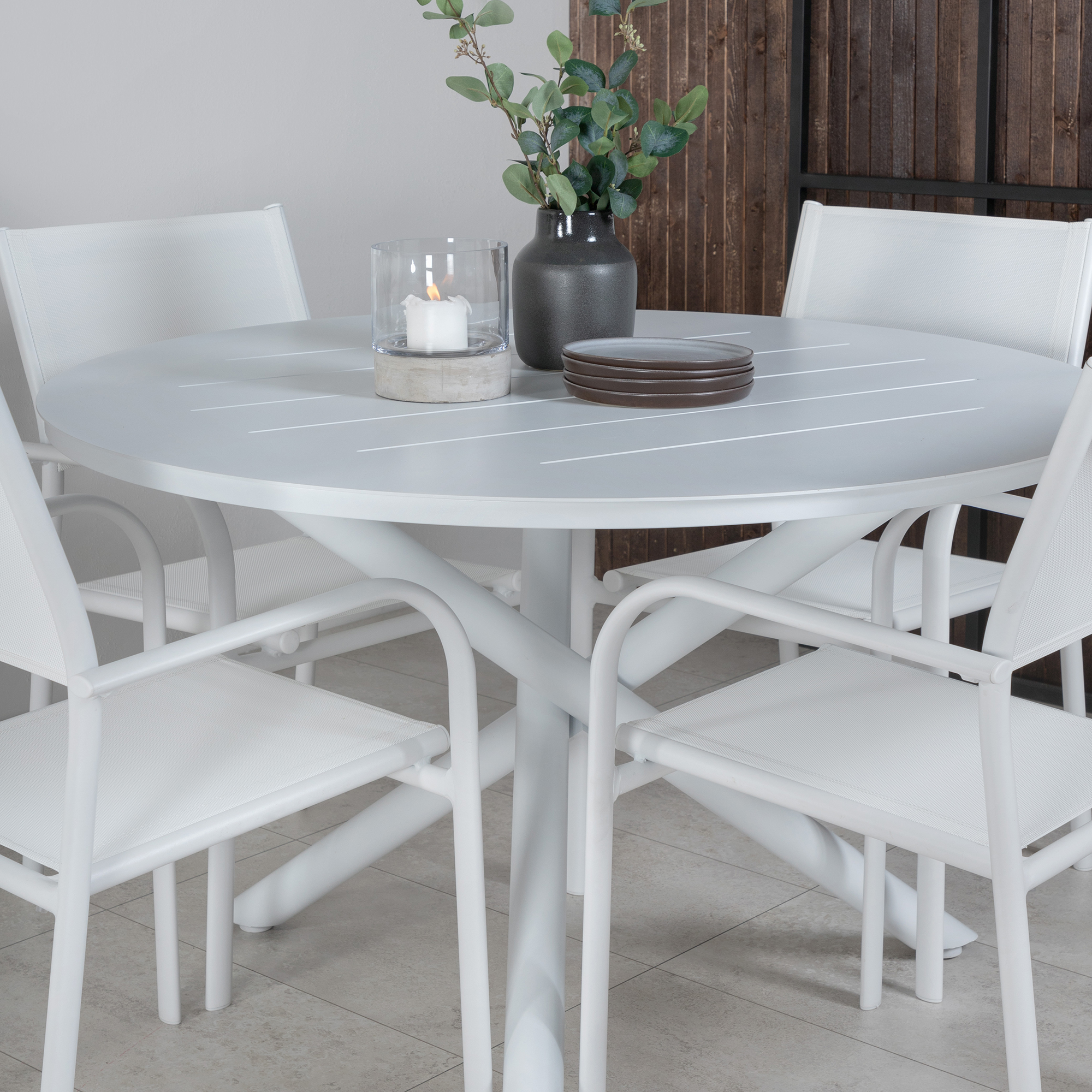 Alma Dining Table - White Alu - ø120cm+Santorini Arm Chair ( Vit