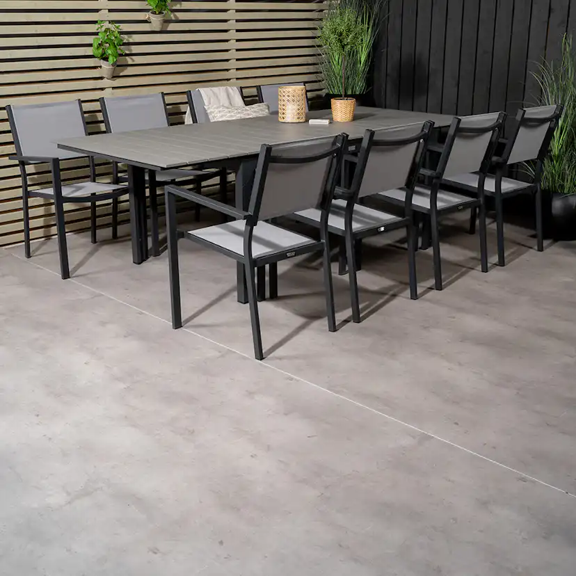 Levels bord160/240*90Svart Alu/Grå+Copacabana stolSvartAlu 8 Grå Bord med Svarta Ben, Grå Stol med Svarta Ben