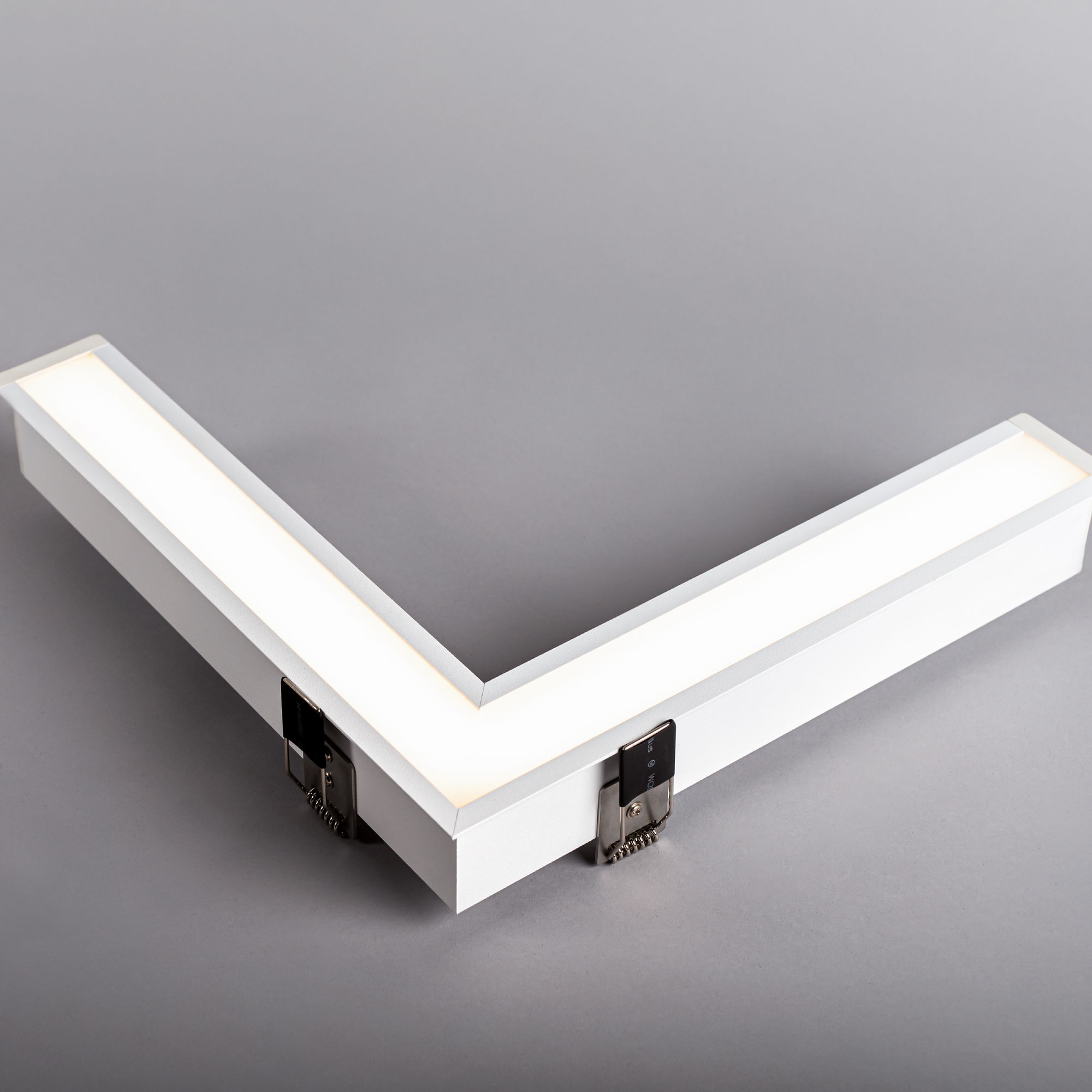 LED-Armatur Hide-a-lite Ray Corner OP 830/840