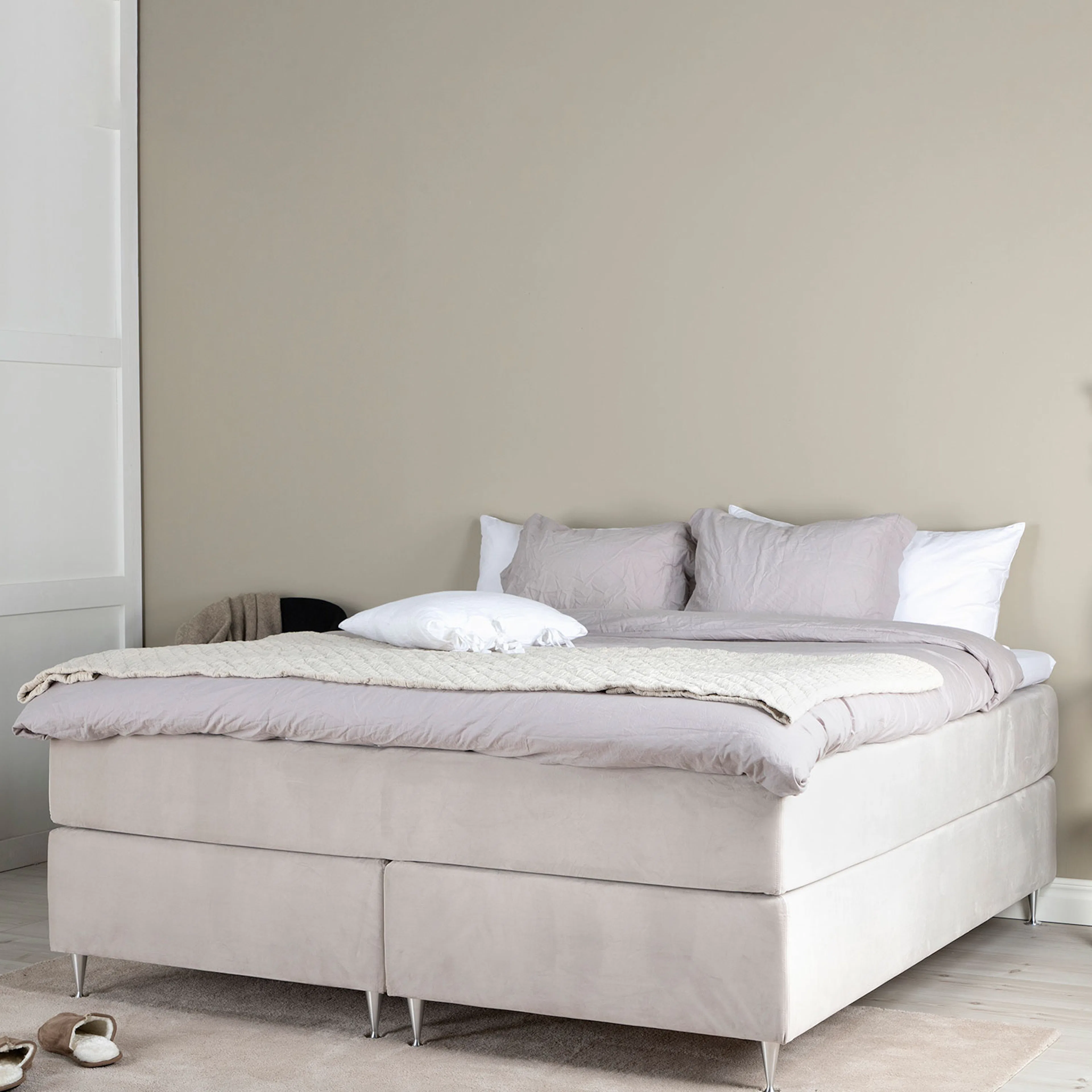 Älvdalen 180 cm Fast Beige sammet Fast