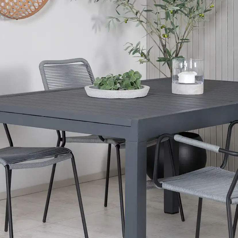 Matgrupp Venture Home Marbella med 4 Levi Stolar Grå