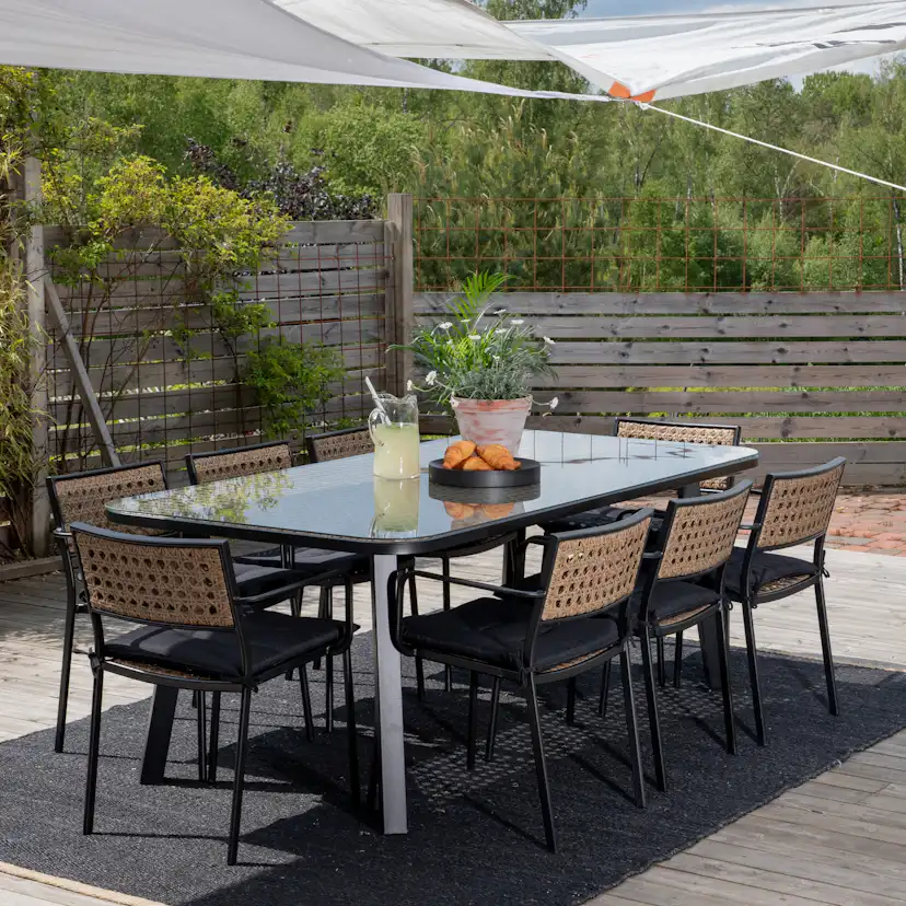 Matgrupp Venture Home Olle med 8 Olle Matstolar