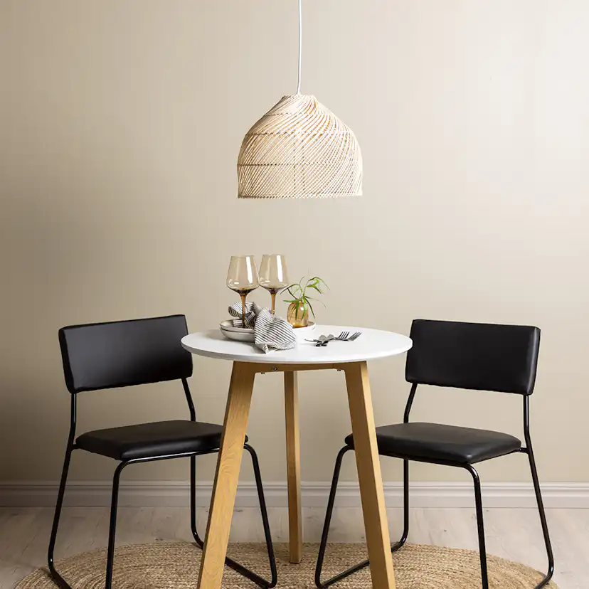 Matgrupp Venture Home Leonora Ø65 cm med 2 st Kenth stolar