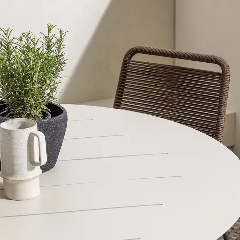 Matgrupp Utomhus Venture Home Lina Bord med 4 Lindos Trädgårdsstolar