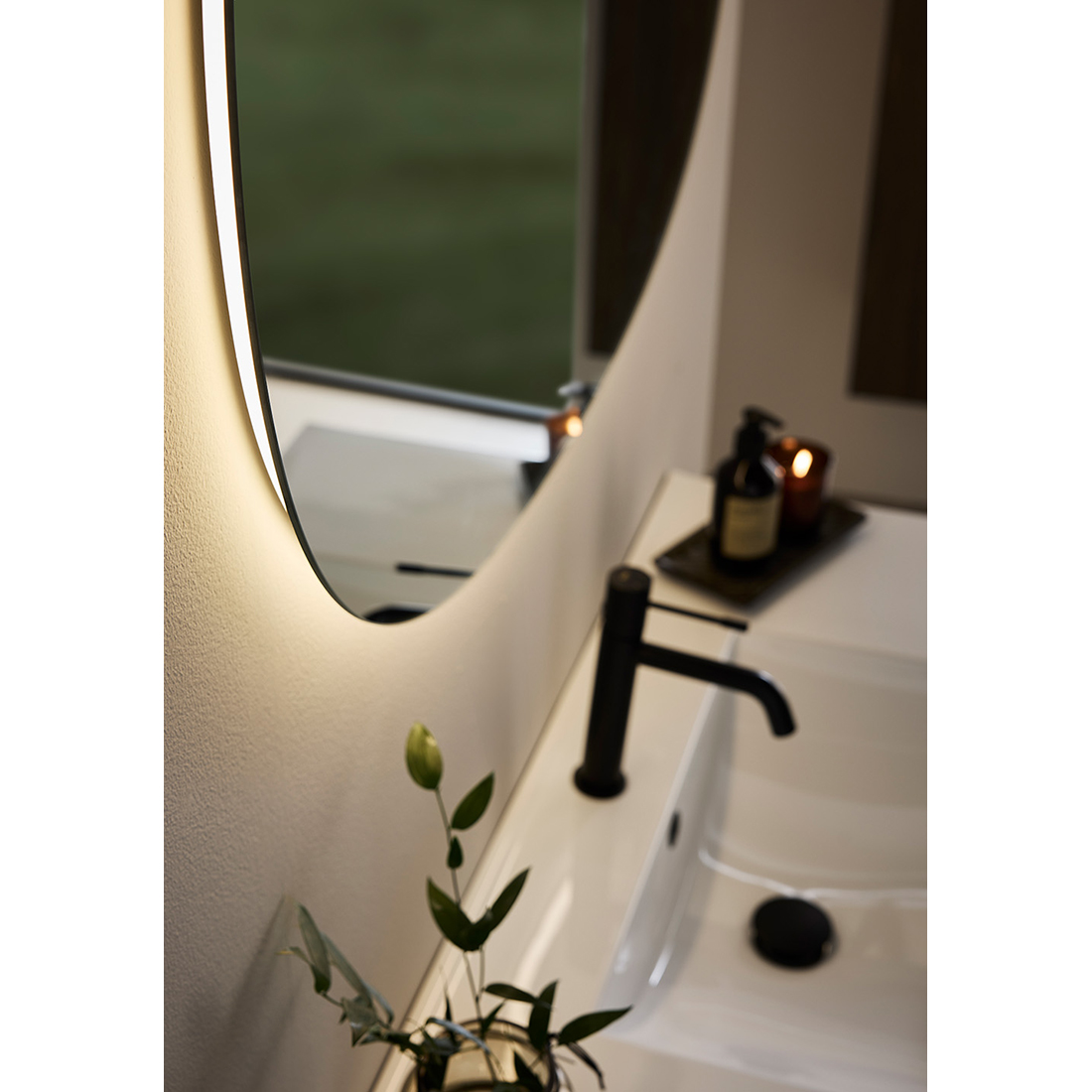 Spegel Hafa Ellipse LED 500x850