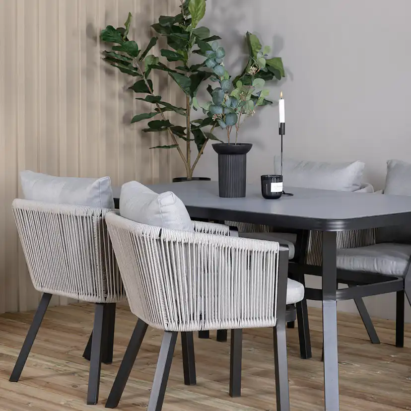 Matgrupp Venture Home Vyn Svart med 4 Vyn Matstolar