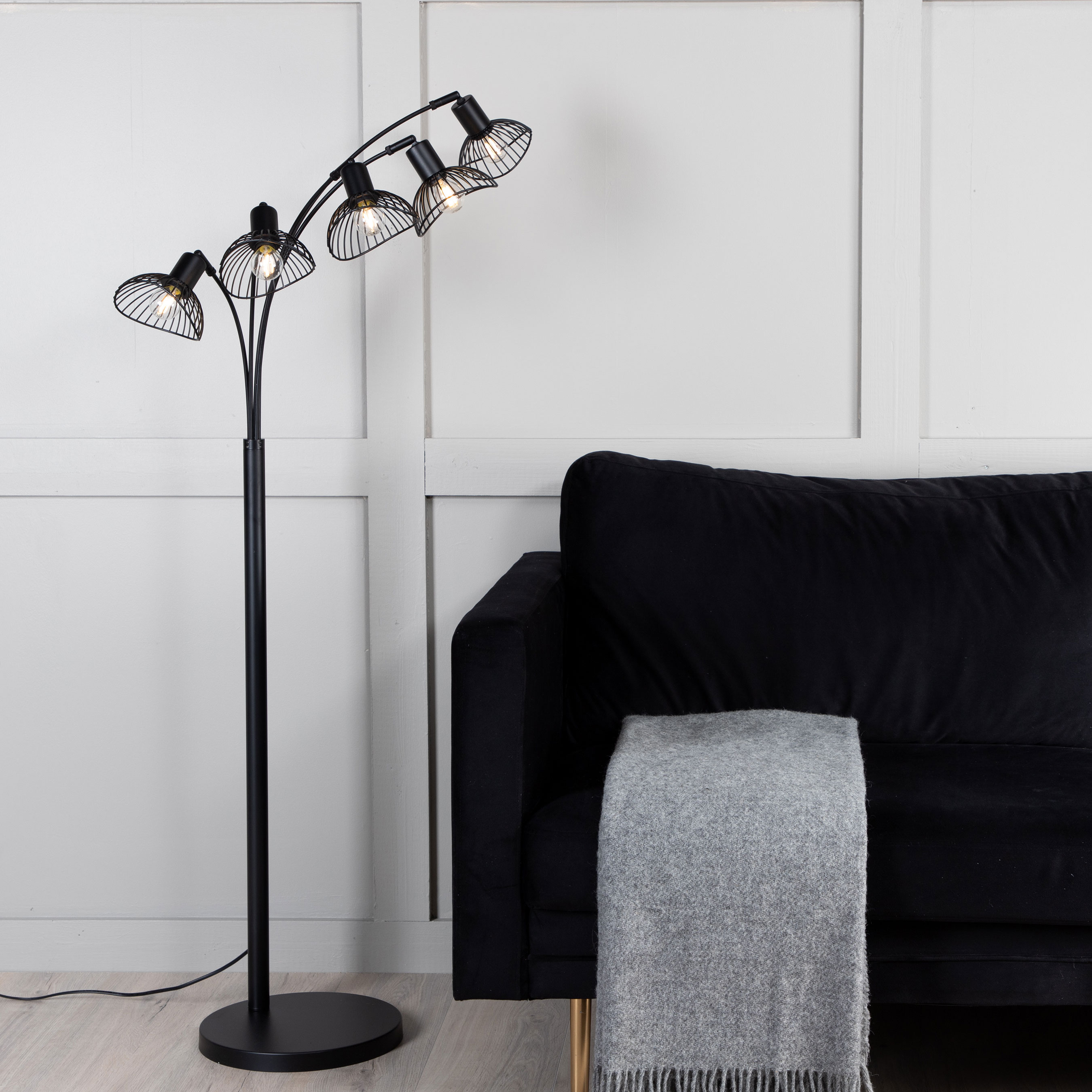 Golvlampa Venture Home Elsa 5L