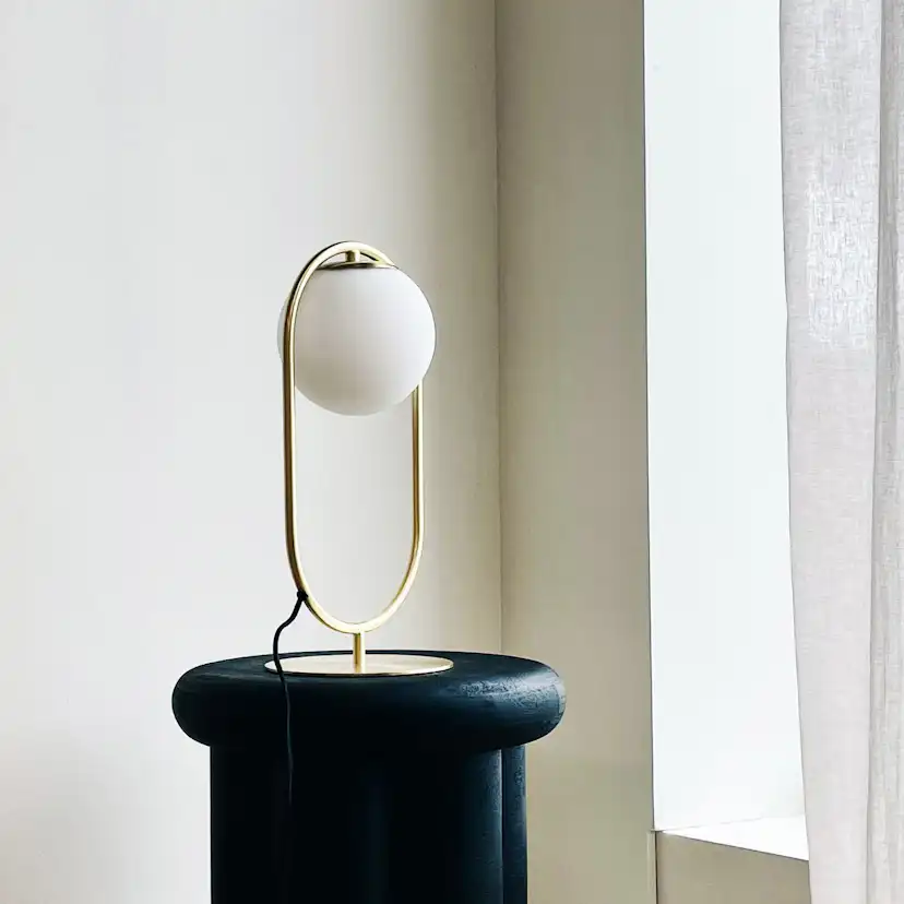 Bordslampa Dyberg Larsen French collection Reims