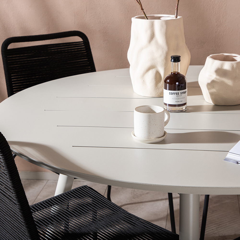 Matgrupp Utomhus Venture Home Lina Ø120 cm med 4 Lindos Trädgårdsstolar