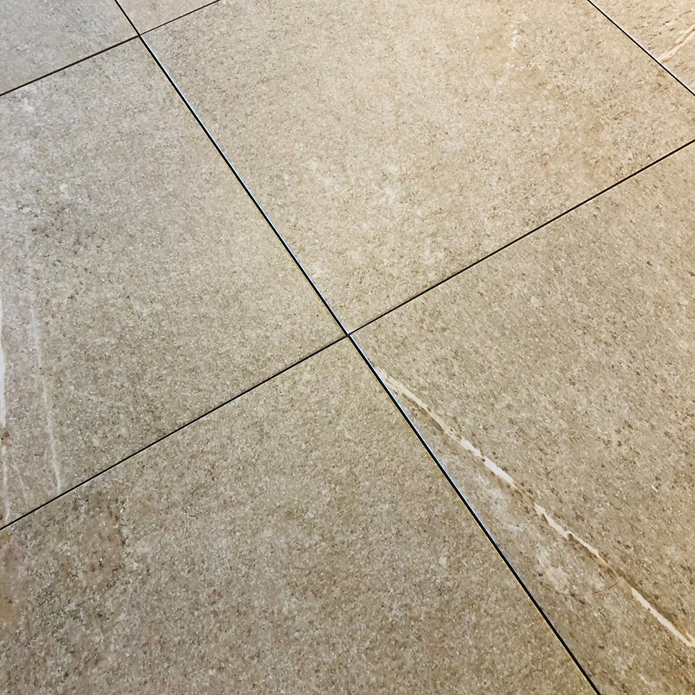 Klinker Lhådös Saga 33x33 cm Mörkbeige