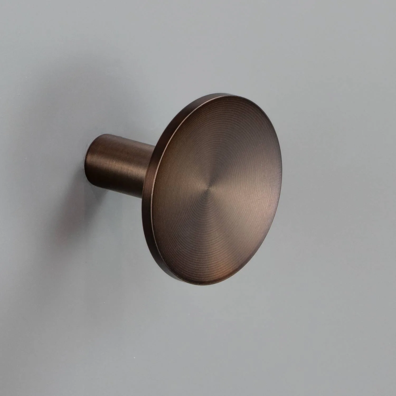 Knopp Beslag Design Sture Ø28mm