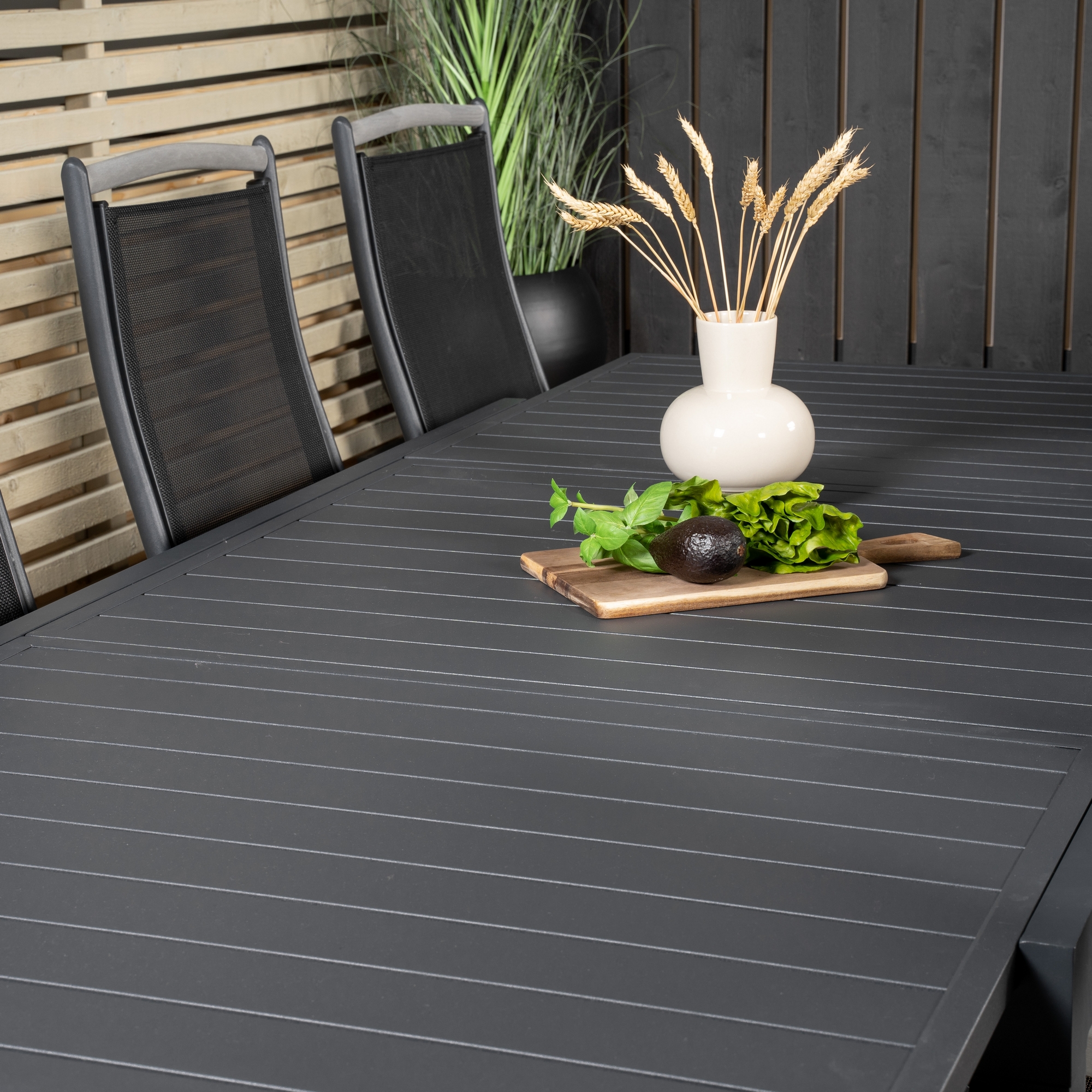 Matgrupp Venture Home Madrid 160/240 med 8 Alenya Stolar