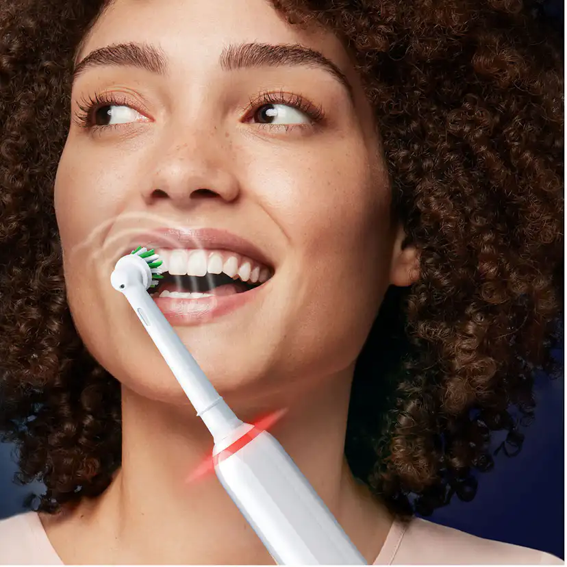 Eltandborste Oral-B Pro3 + Extra Refill