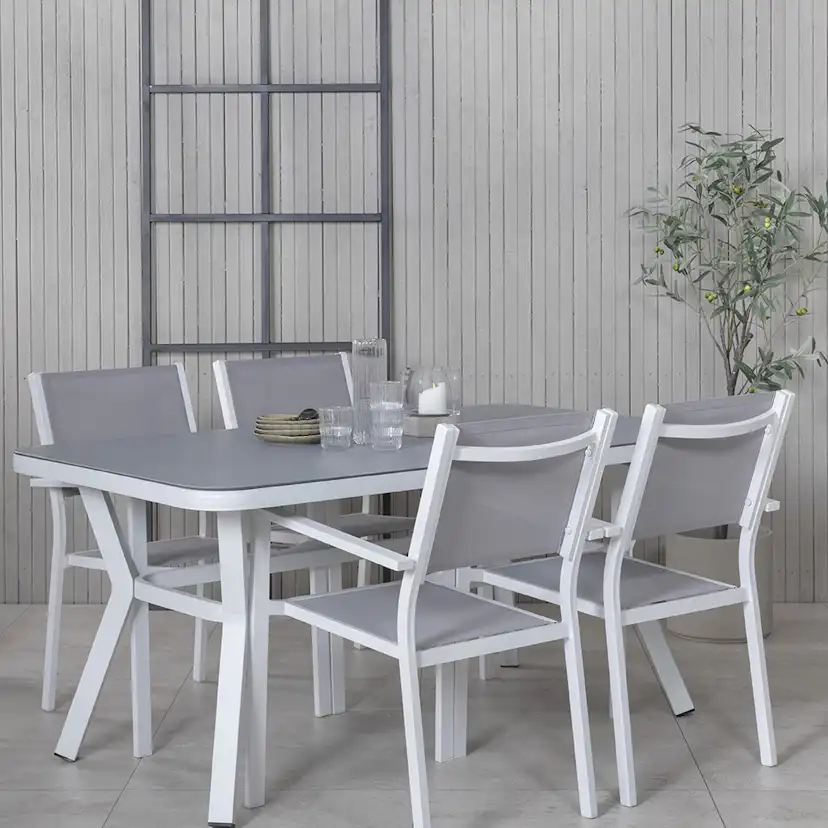 Matgrupp Venture Home Vyn Vit med 4 Curz Stapelbara Matstolar
