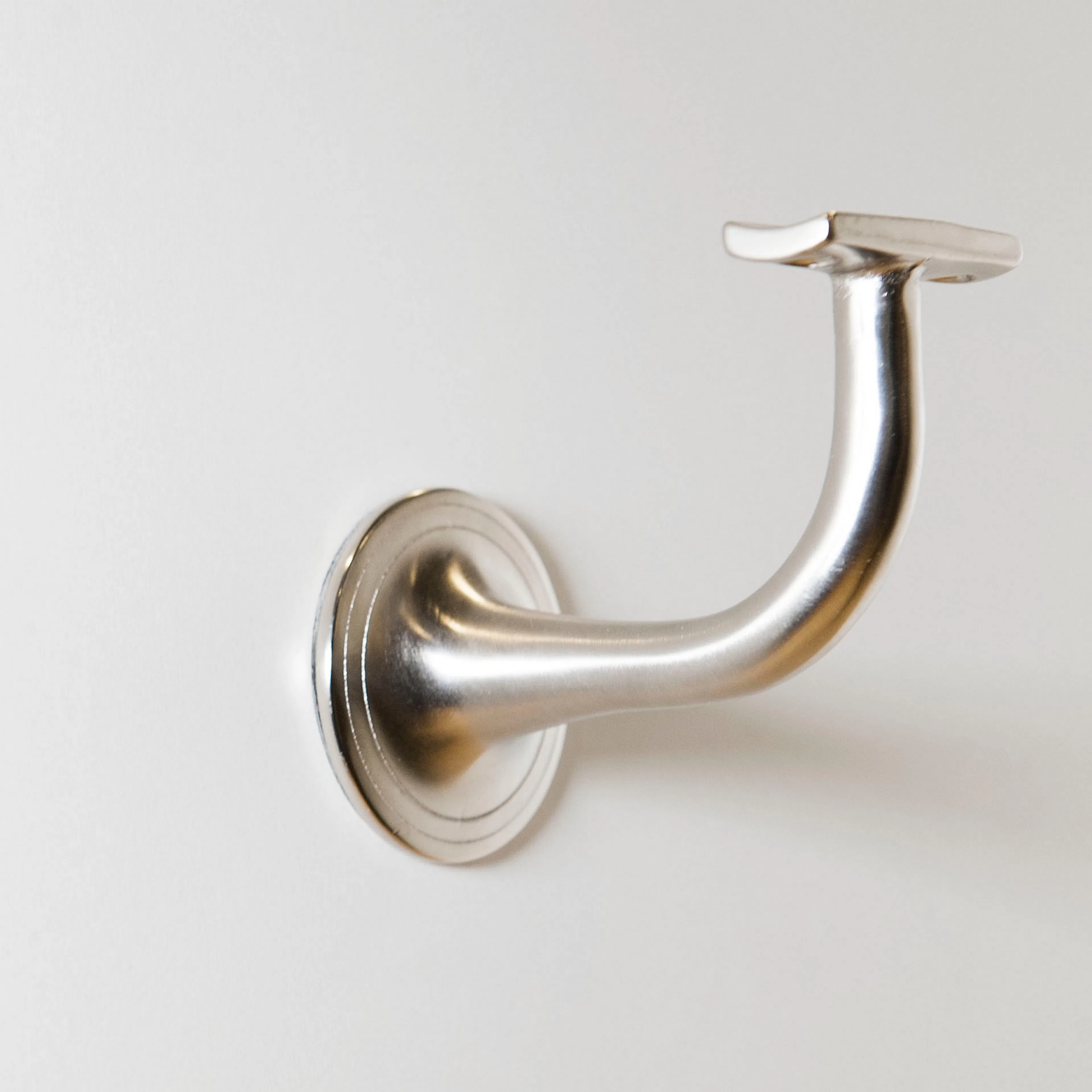 Väggfäste Herrljunga Ledstångsfabrik 320-N1 för Inomhusbruk