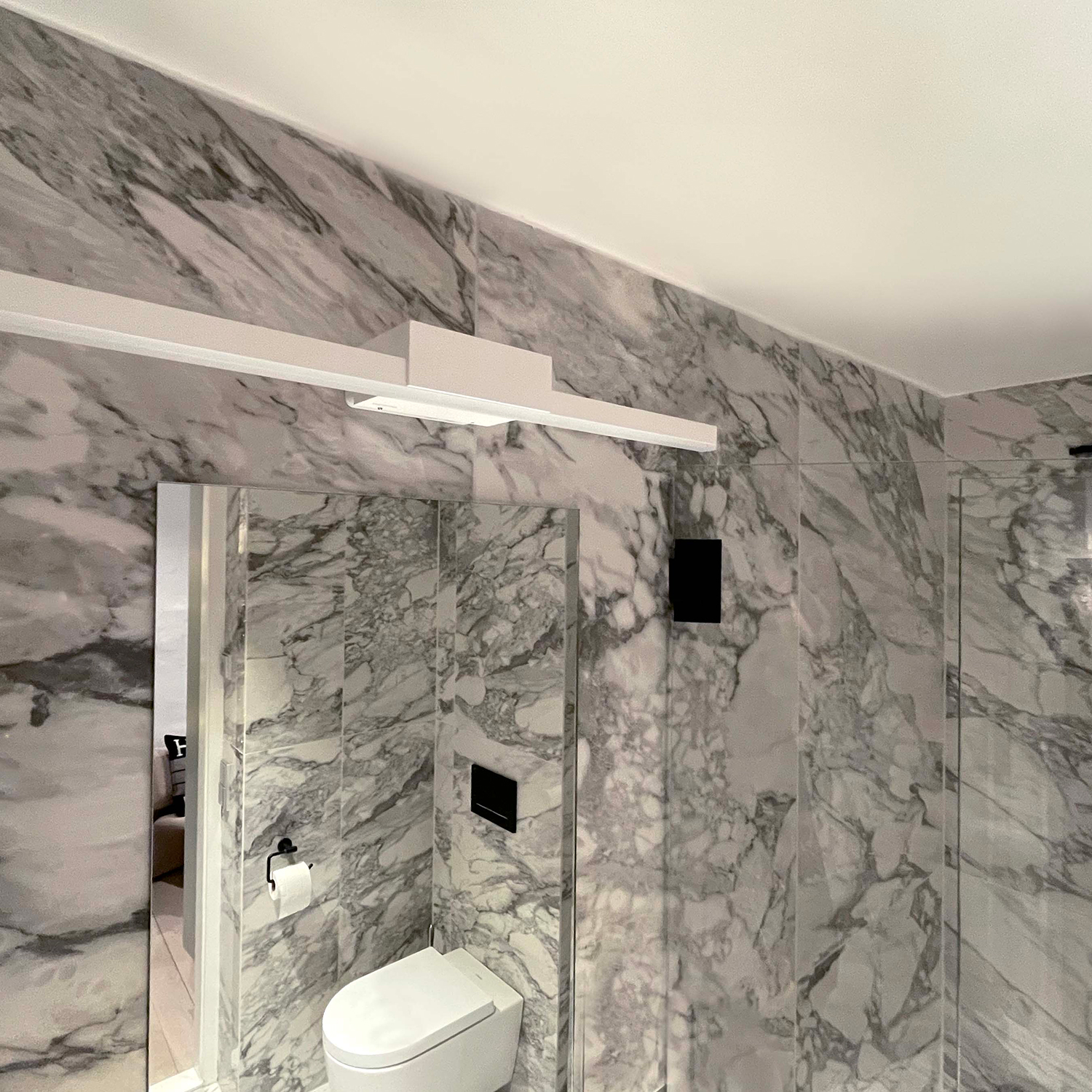 Spegelarmatur Westal Aqua LED I