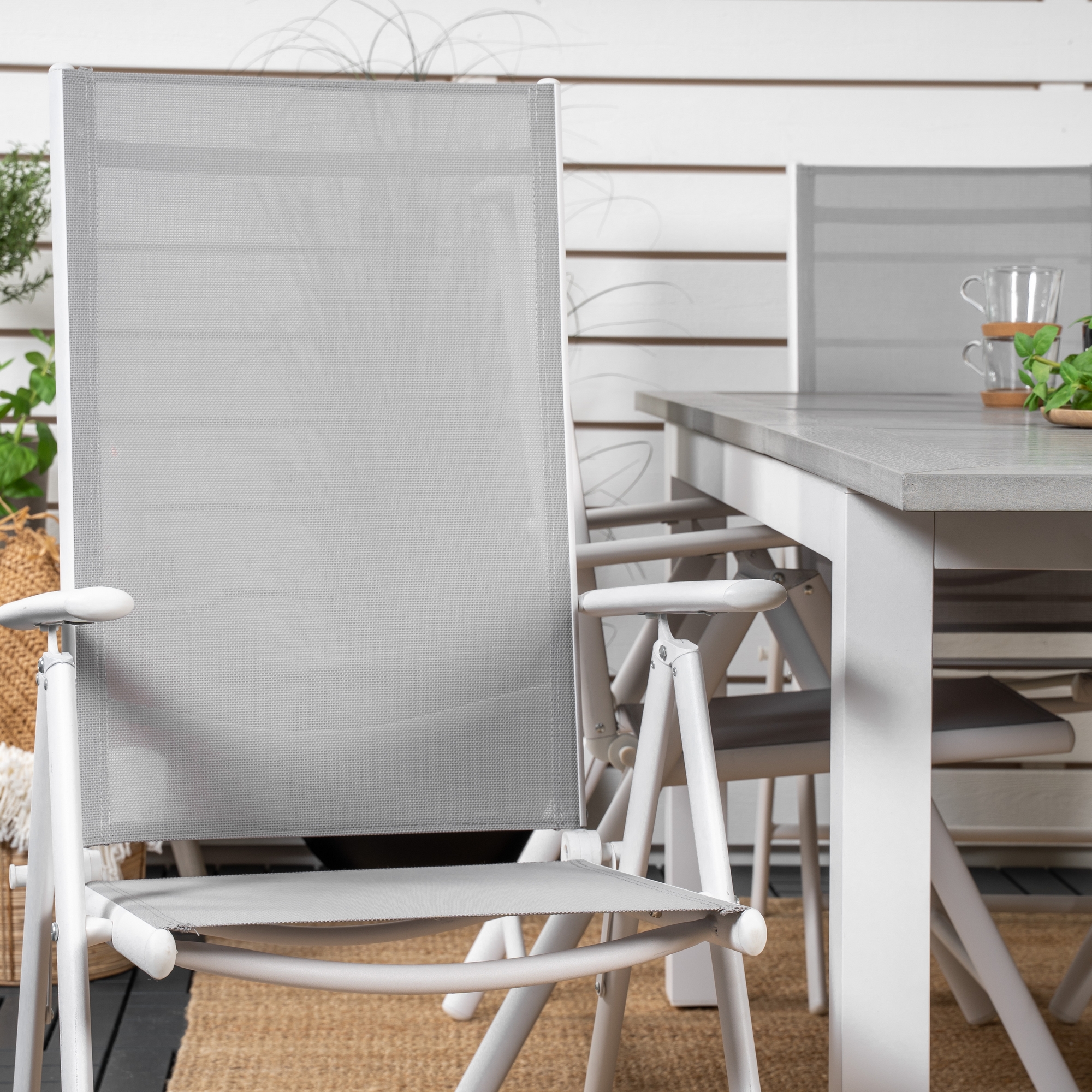 Matgrupp Venture Home Aleyna 152/210 med 6 Bront Stolar