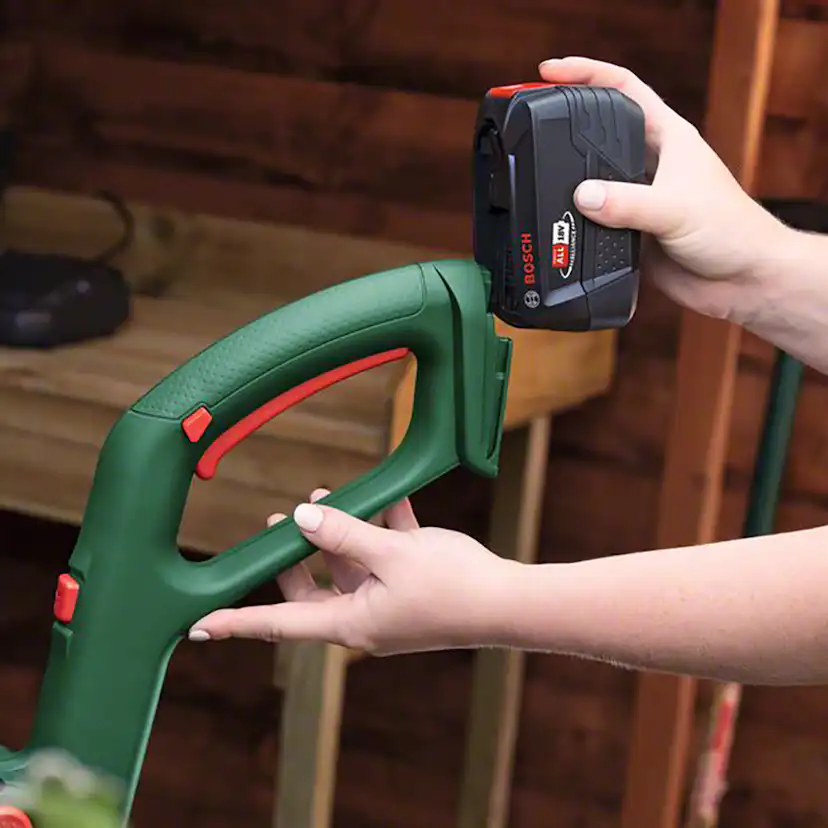 Gräsklippare Bosch Power Tools Easymover 18V-32-200 utan Batteri