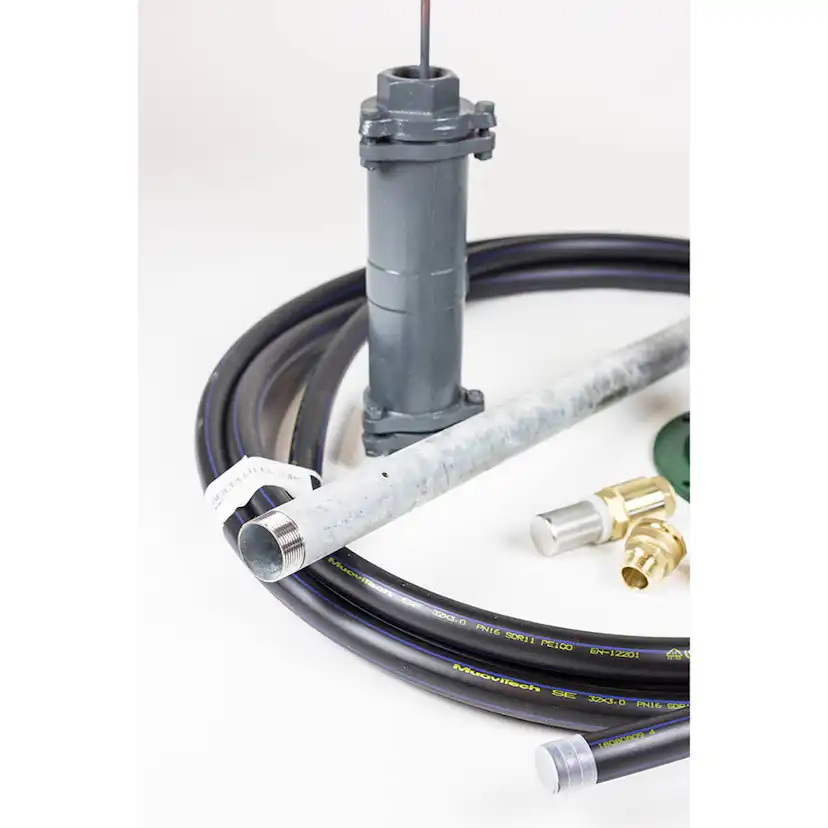 Gårdspump Kronan Komplett med Sugkit