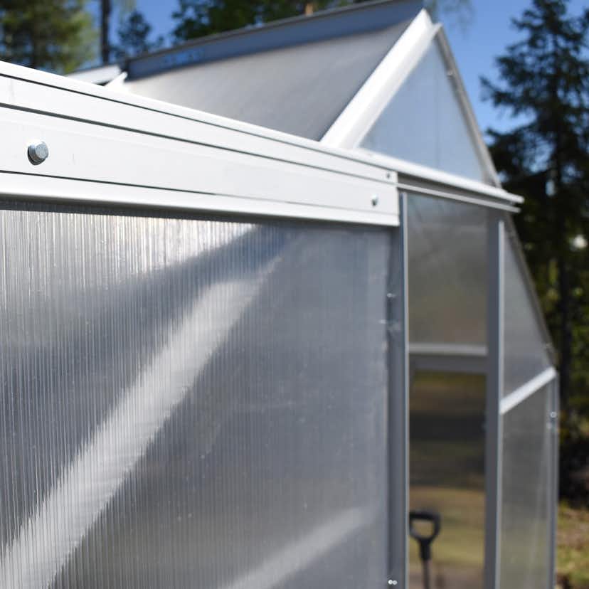 Växthus Green Land Svart Aluminiumstomme med Skjutdörr & Öppningsbara Polykarbonatfönster, 8,2 m²