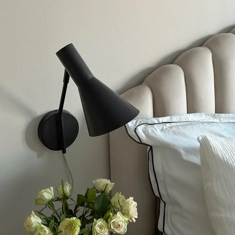 Vägglampa Aneta Ceres