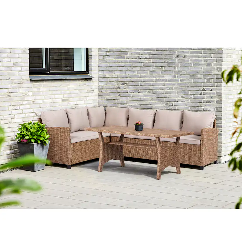 Soffgrupp Outfit Ester