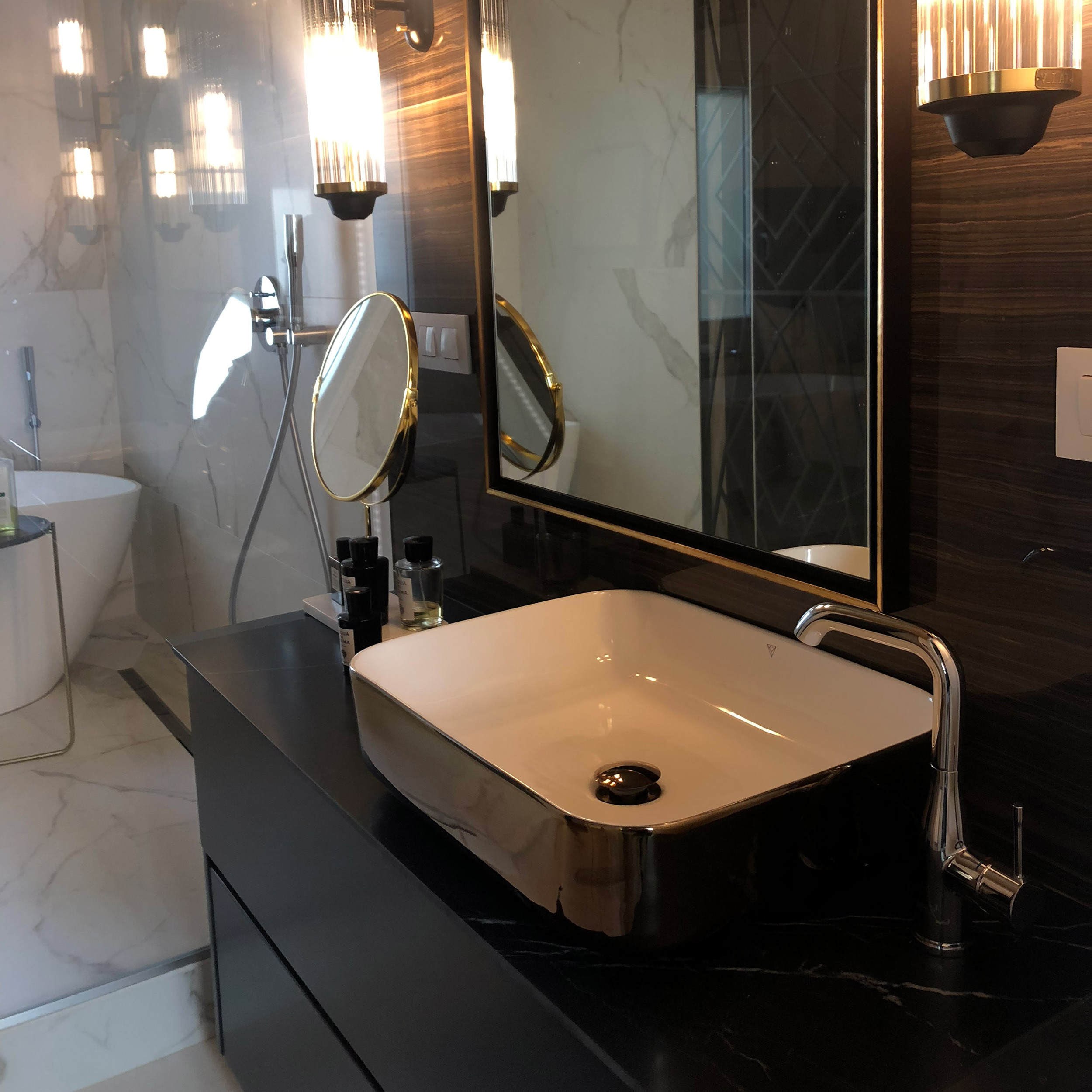 Tvättställ Badlyx Large 303 Bicolor 50x40 cm