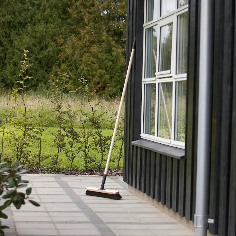 Träskaft Vikan med Gänga Ø25 mm 1560 mm