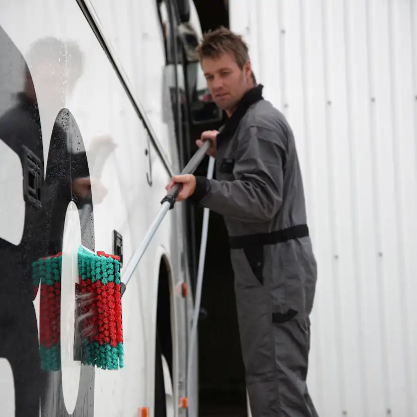 Skaftborste Vikan High/Low Mjuk 280 mm