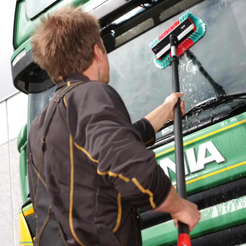 Skaftborste Vikan High/Low Mjuk 280 mm