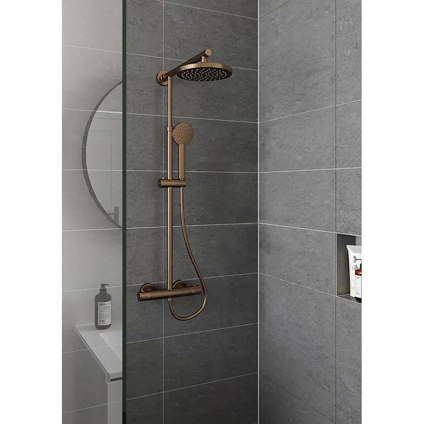 Takduschset Adora Infigo L 150 cc