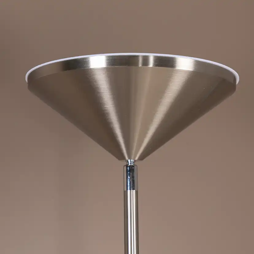 Golvlampa Venture Home Corong