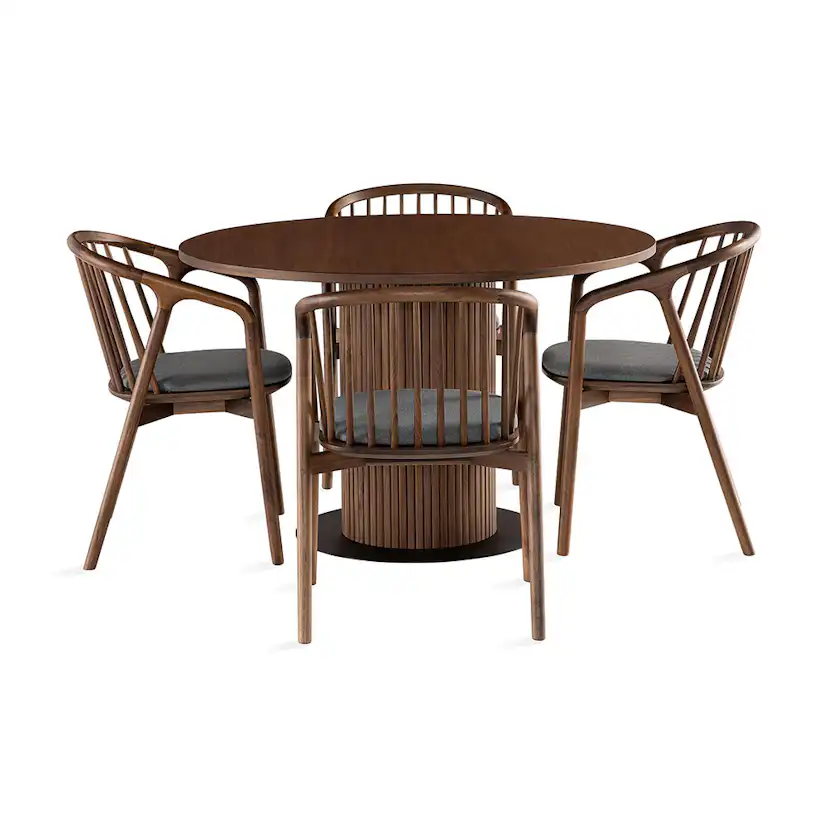 Matgrupp In Living Noira med 4 Ferike Karmstolar