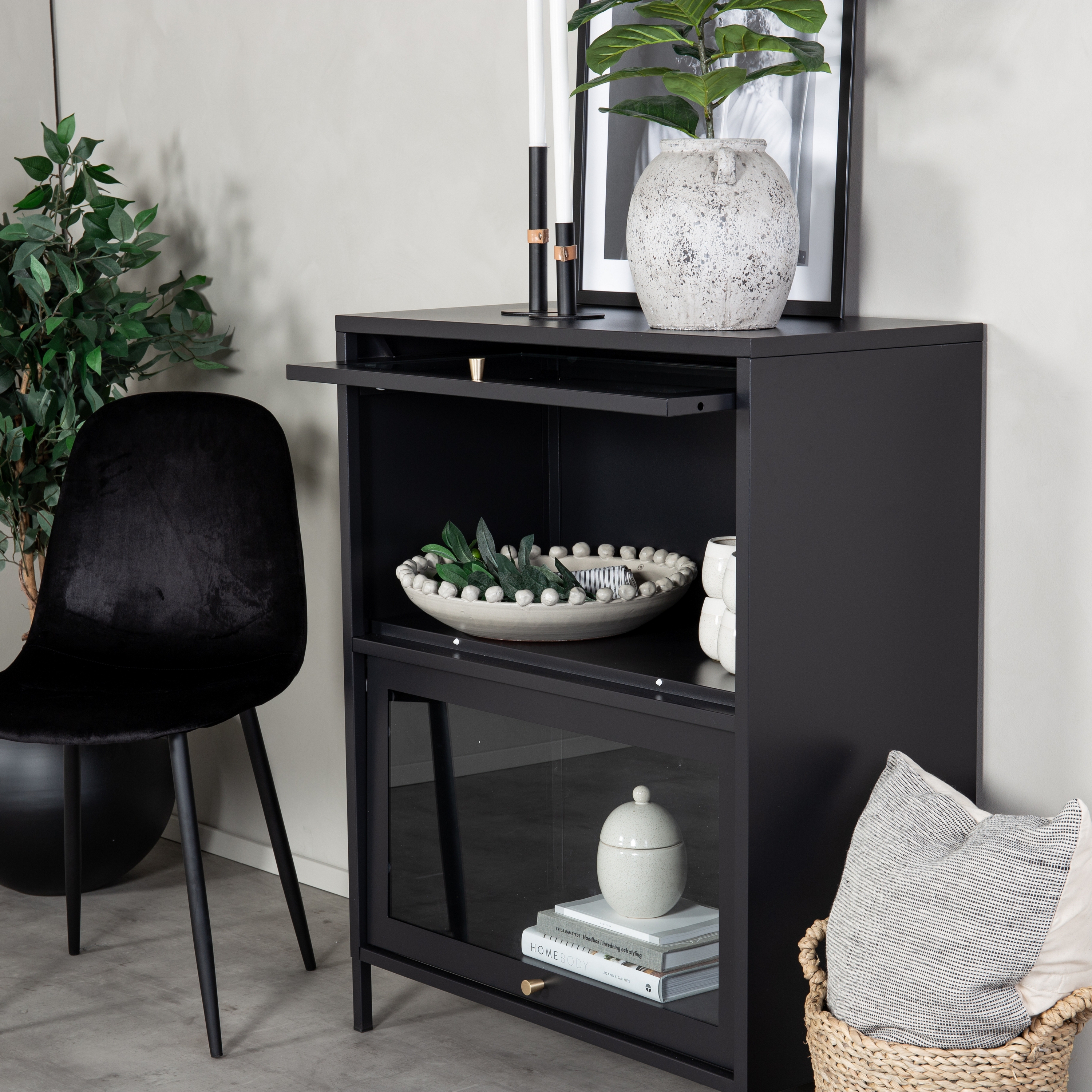 Skåp Venture Home Bakal