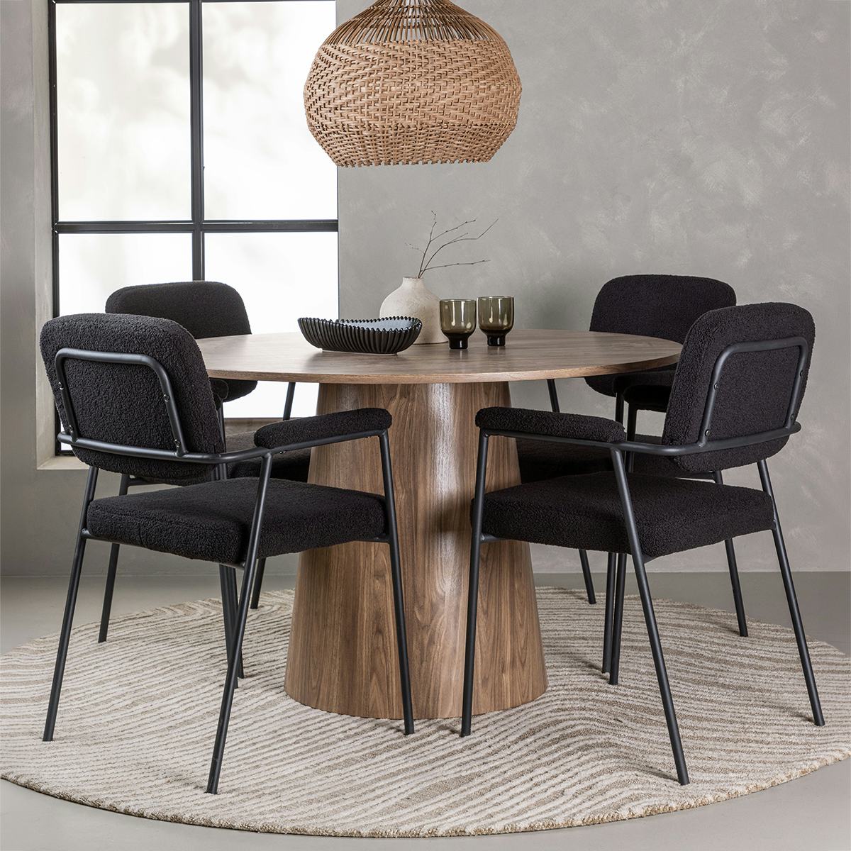 Matgrupp Venture Home Lanzo Runt Matbord Ø120 cm & 4 Yesterday Stolar i Boucle