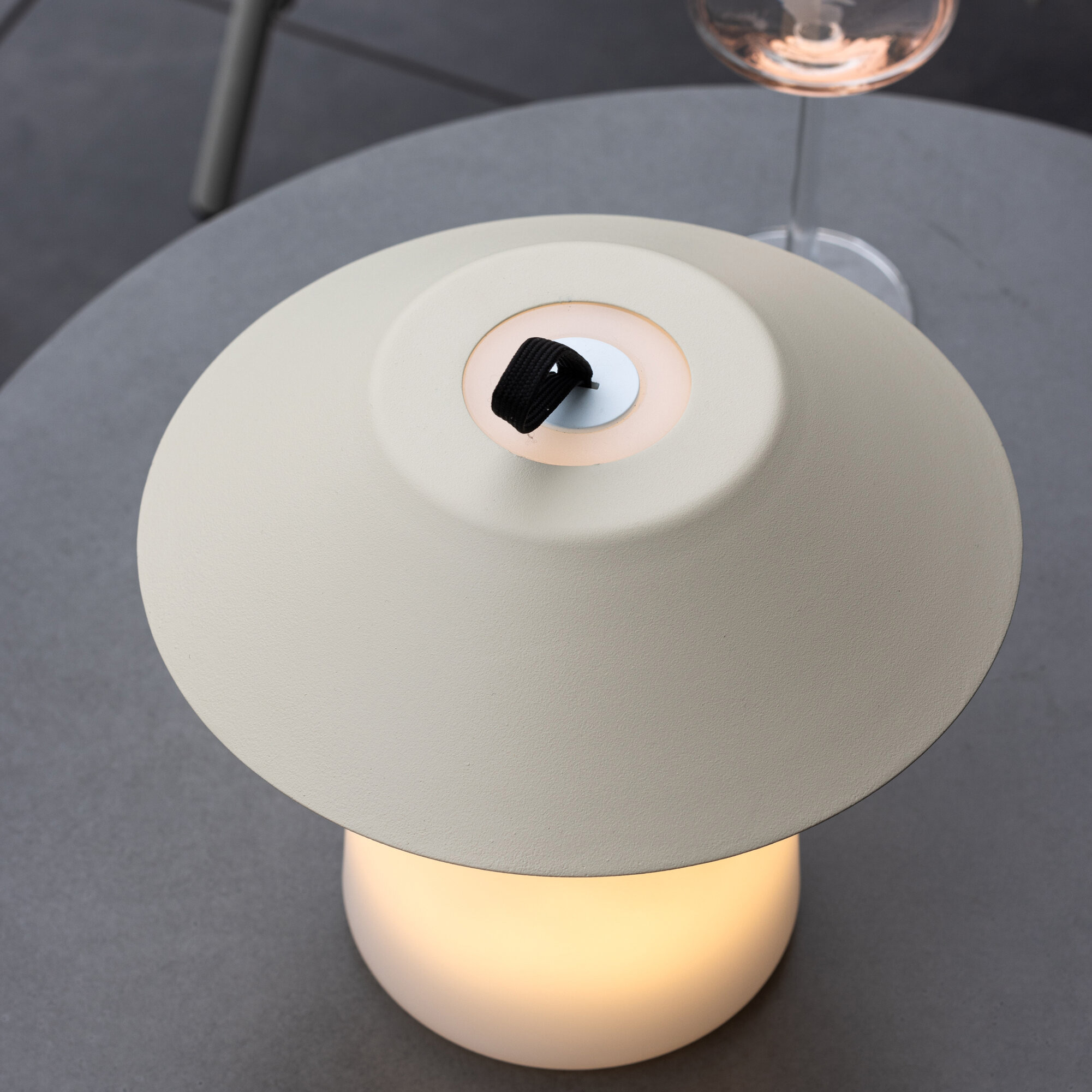 Bordslampa Venture Home Rubu