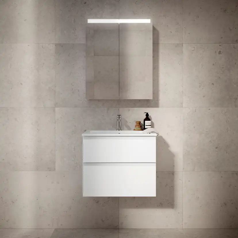 Möbelpaket INR Viskan Grip med Tvättställ och Spegelskåp Stage