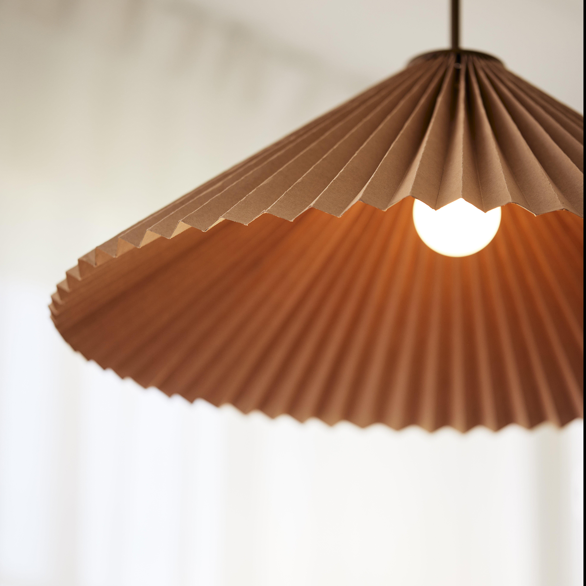 Taklampa PR Home Dora