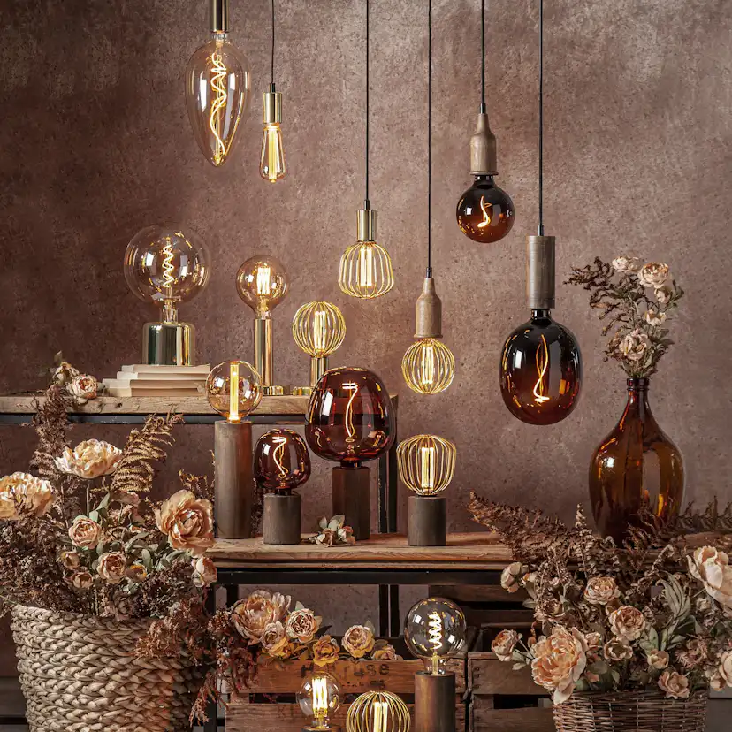 LED-lampa Star Trading E27 G125 Globe Gold